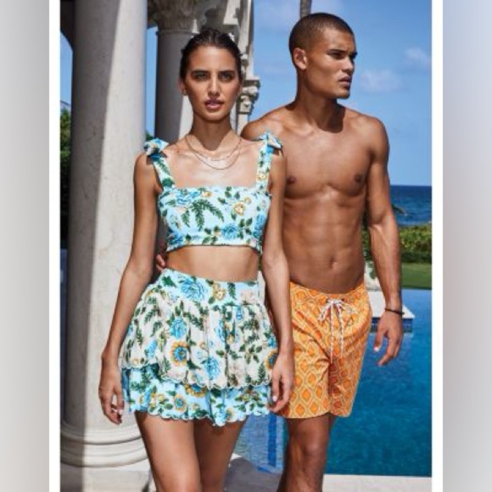 Agua Bendita Blue and White Floral Set